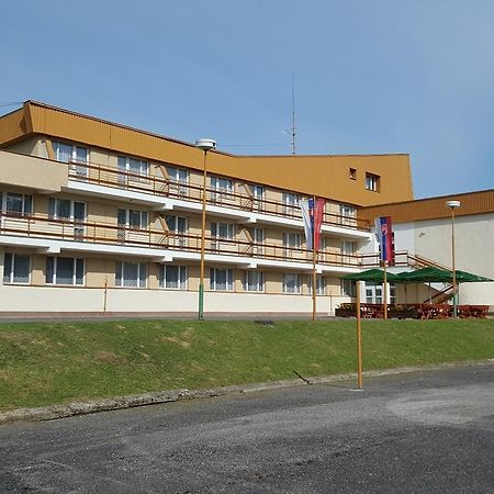 Hotel Banik Nitrianske Rudno Extérieur photo