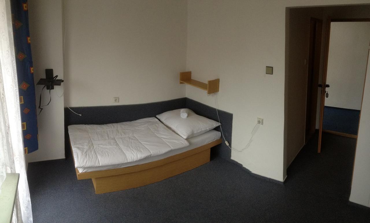 Hotel Banik Nitrianske Rudno Chambre photo