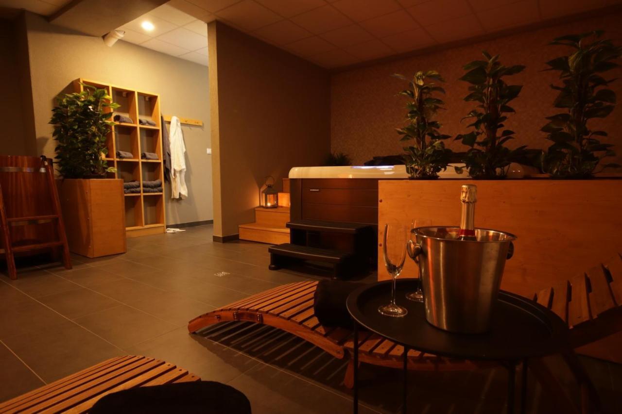 Hotel Banik Nitrianske Rudno Extérieur photo