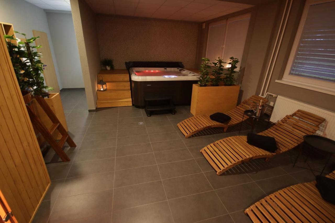 Hotel Banik Nitrianske Rudno Extérieur photo